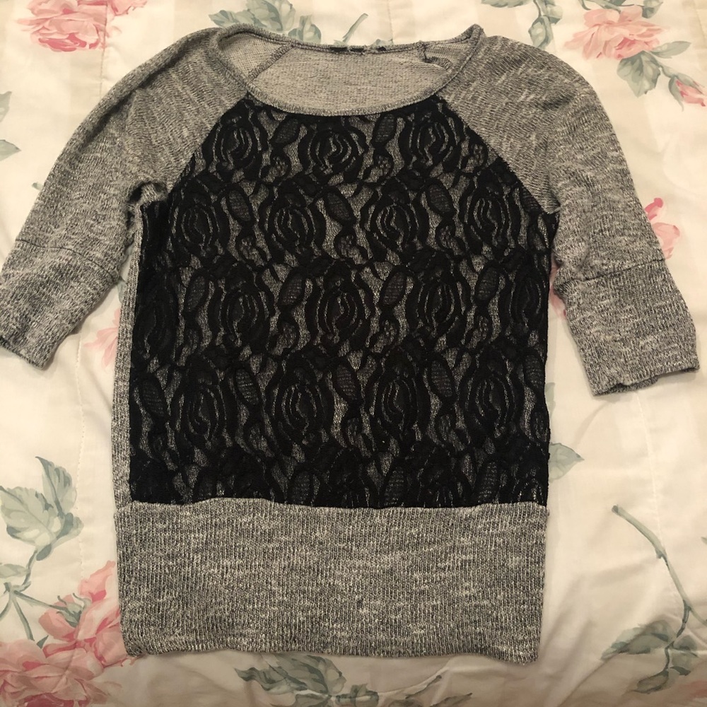 Black lace, 3/4 sleeves gray sweater